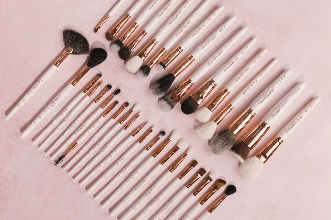 BEAUTILICIOUS The Ultimate Blend Bank – 36 Piece Masterstroke Brush Set (36 Brushes)